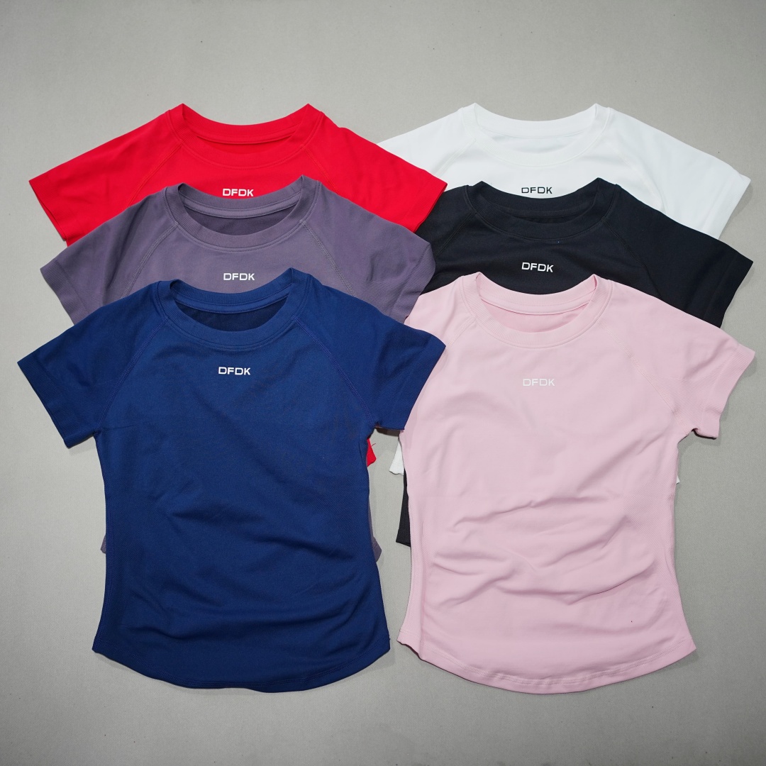 Yoga Daily Fitness - DFDK Camiseta elástica ajustada de manga