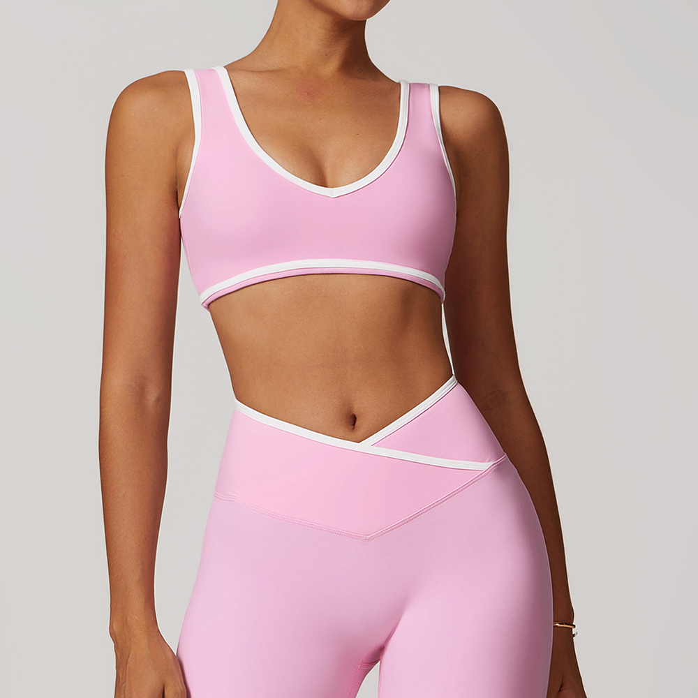 Top Deportivo con Cuello en V  - Yoga Và Fitness reseña y precio